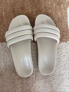 Seychelles Women's Light Beige Padded Slide Sandals